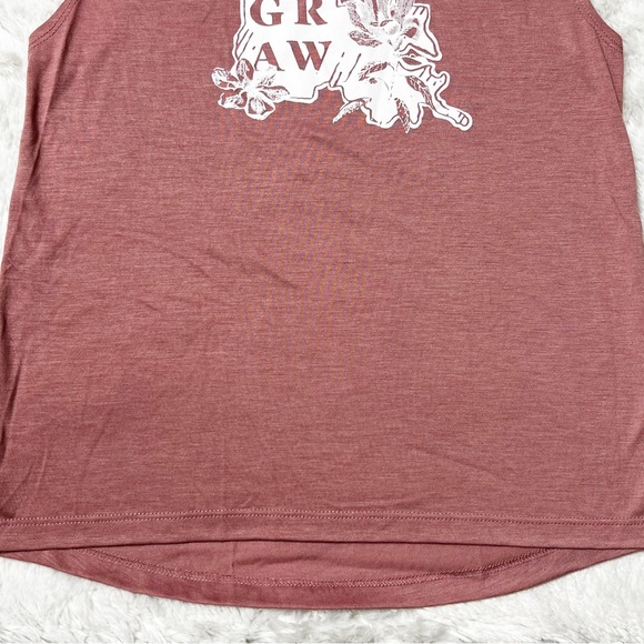NWOT Tim McGraw Sunny Hometown Graphic Muscle T-Shirt Mauve Women’s S - Picture 4 of 6